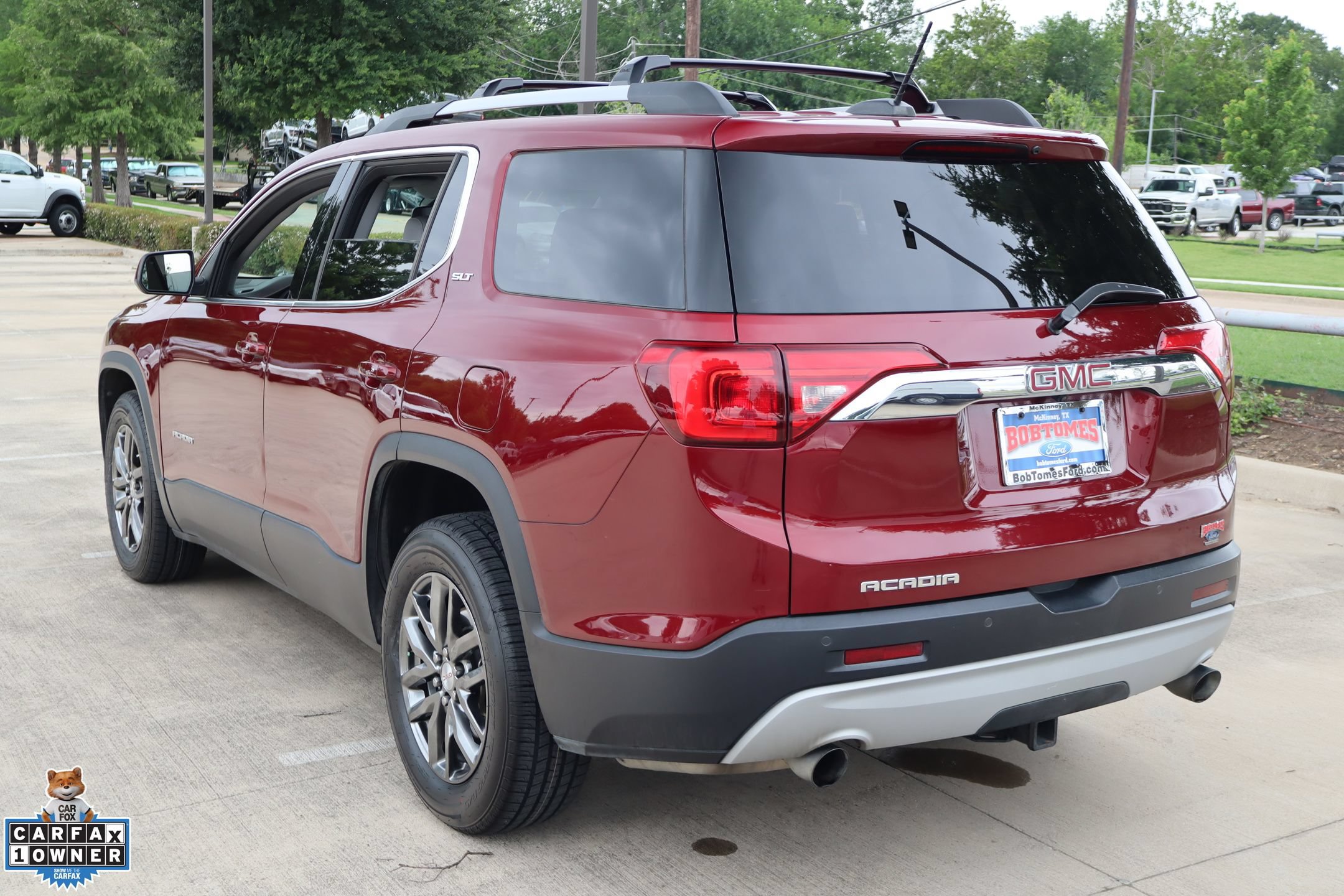 Used 2017 GMC Acadia SLT FWD image 6