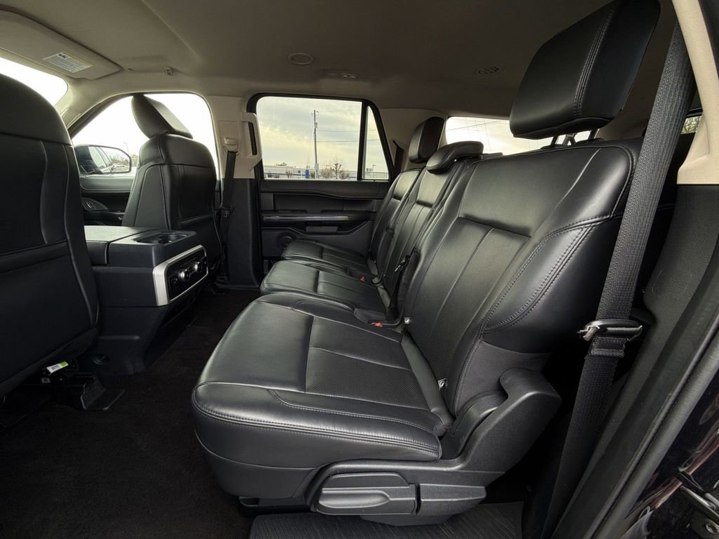 Used 2023 Ford Expedition Max XLT image 24
