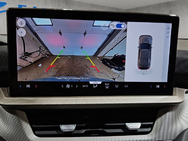 New 2026 Ford Explorer Active AWD/4WD image 13