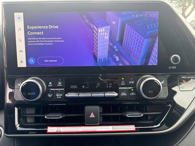 Used 2025 Toyota Highlander XLE image 32