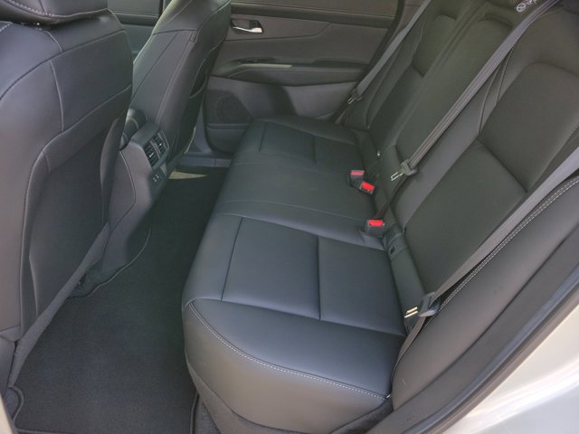 Used 2025 Nissan Murano SL image 10