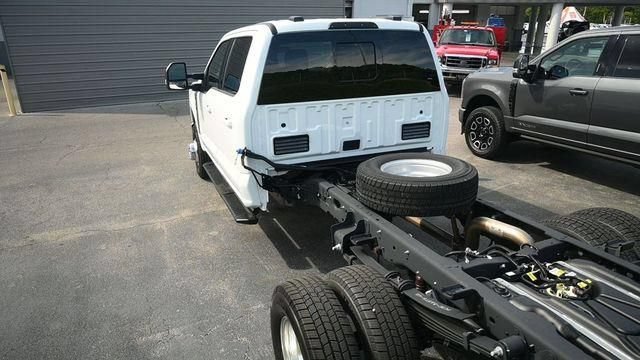 New 2026 Ford F350 Lariat AWD/4WD image 9