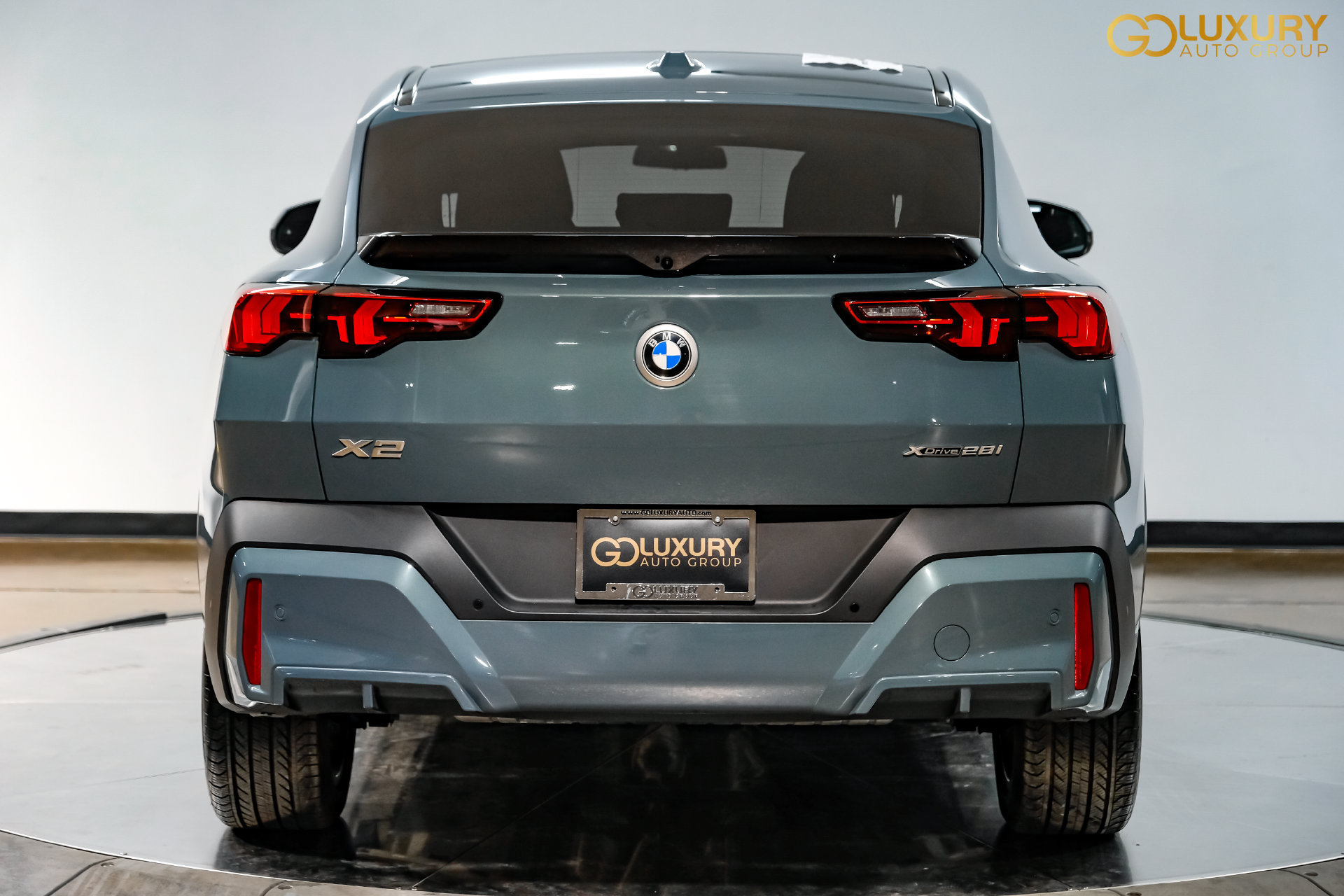 Used 2026 BMW X2 xDrive28i w/ Technology Package AWD/4WD image 11