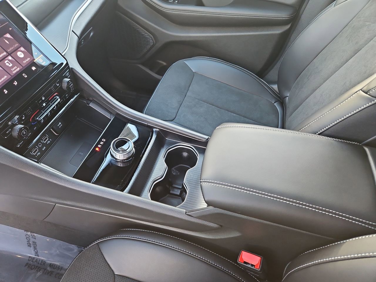 New 2025 Jeep Grand Cherokee L Altitude image 32