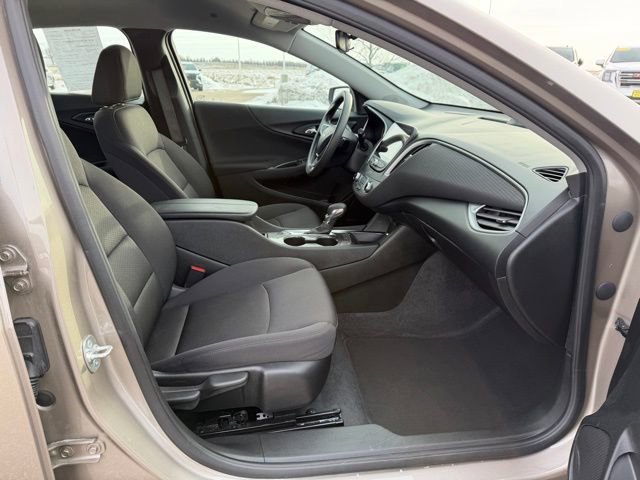 Used 2025 Chevrolet Malibu LT image 15