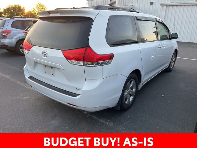 Used 2013 Toyota Sienna LE video 2