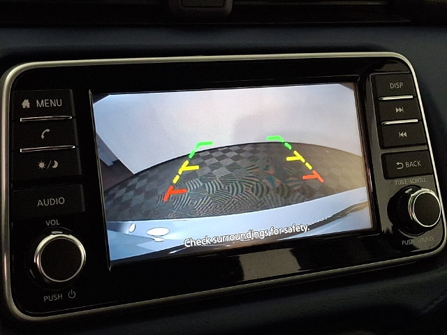 Used 2025 Nissan Versa SV FWD image 4