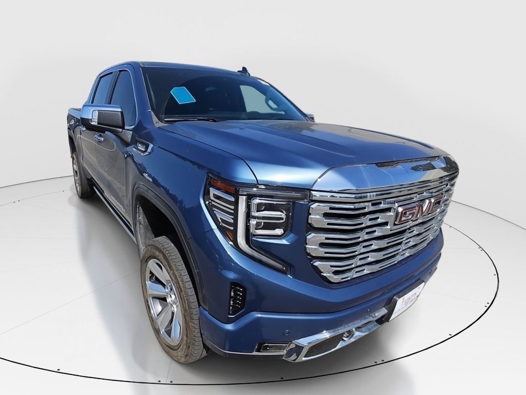 Used 2025 GMC Sierra 1500 Denali w/ Denali Reserve Package AWD/4WD image 1