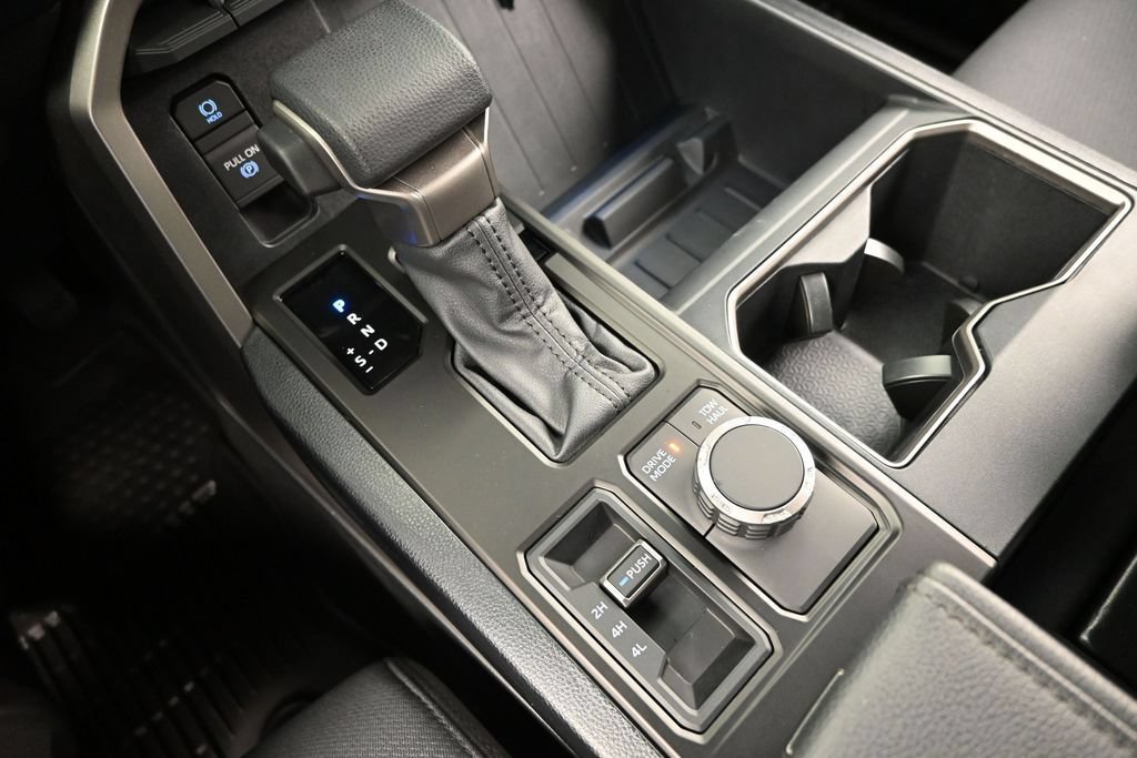 Used 2024 Toyota Tundra SR5 AWD/4WD image 10