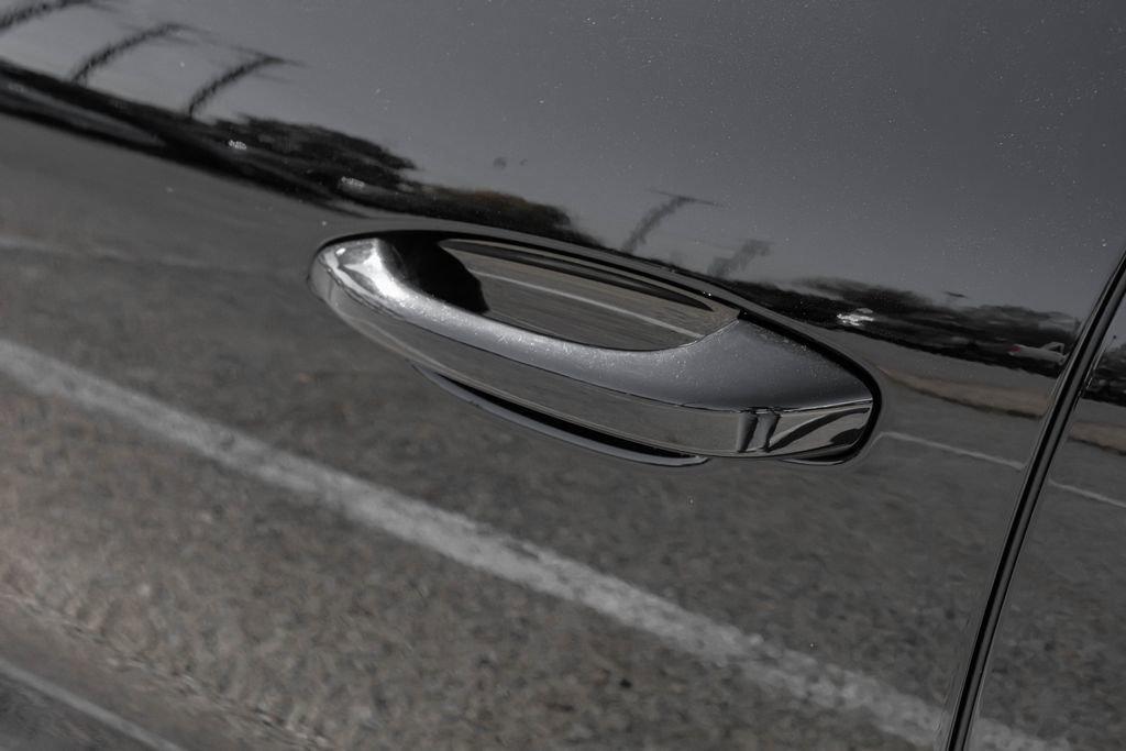 Used 2020 Porsche Cayenne Turbo image 48