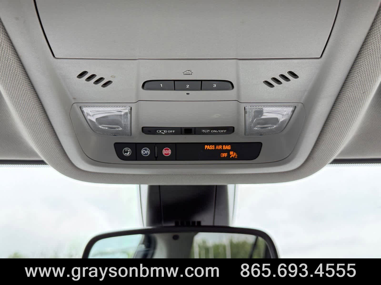 Used 2021 GMC Acadia SLT AWD/4WD image 30