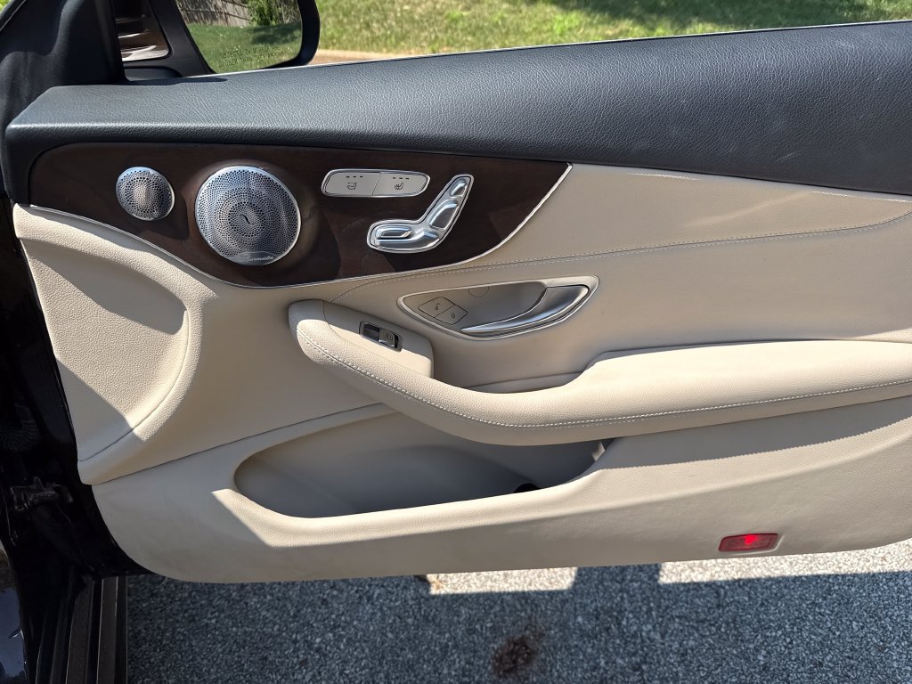 Used 2018 Mercedes-Benz C 300 4MATIC Cabriolet image 23
