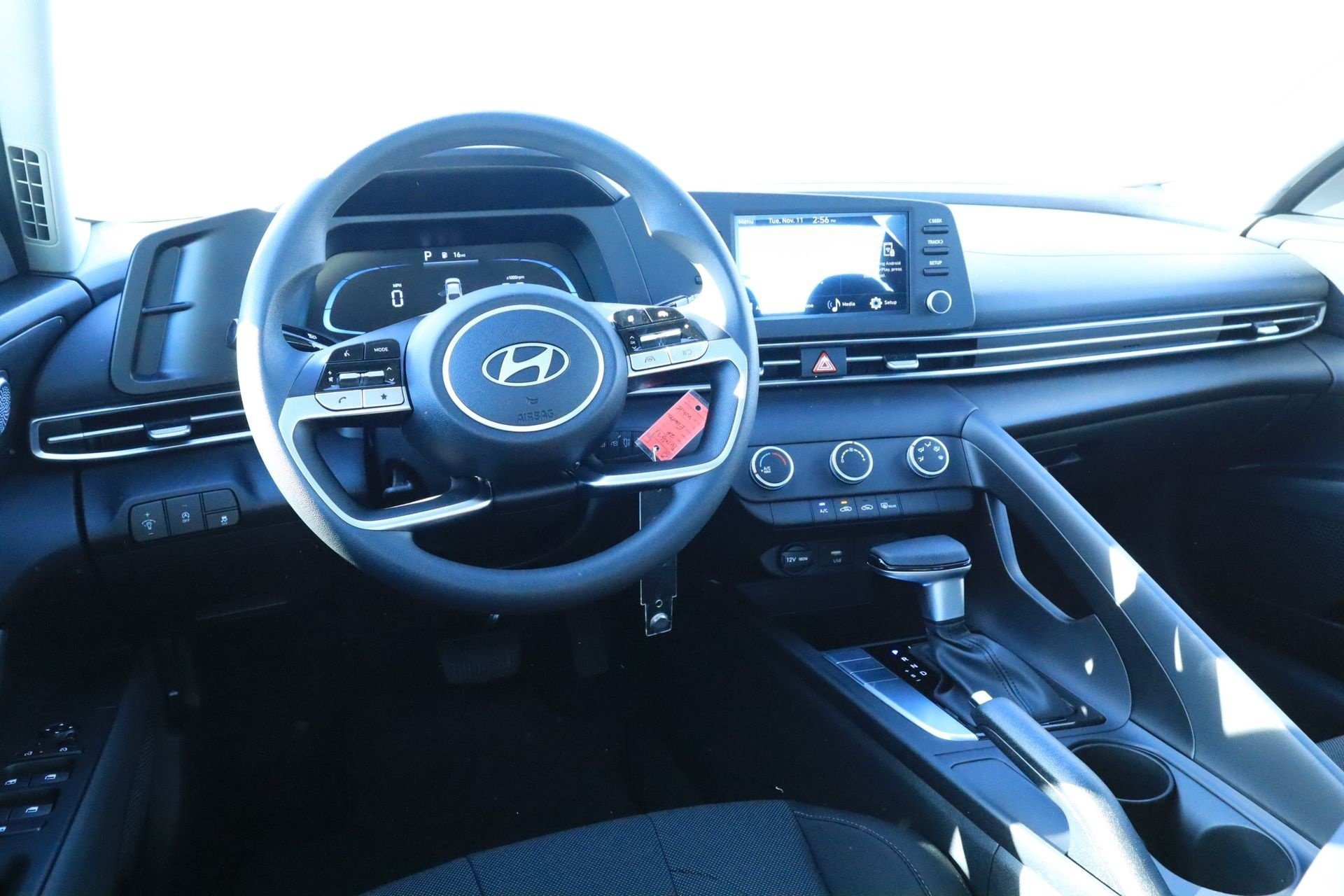 New 2026 Hyundai Elantra SE FWD image 9