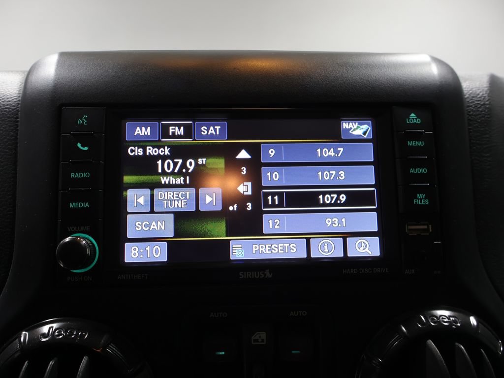 Certified 2017 Jeep Wrangler Unlimited Sahara AWD/4WD image 21