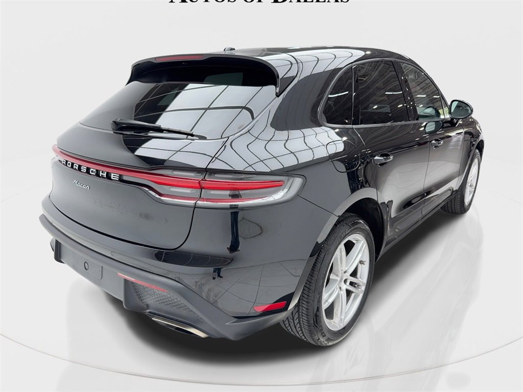 Used 2024 Porsche Macan image 9