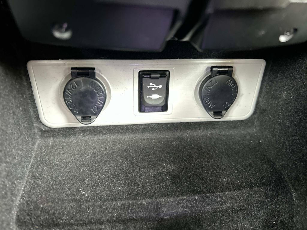 Used 2018 Toyota Avalon Touring image 31