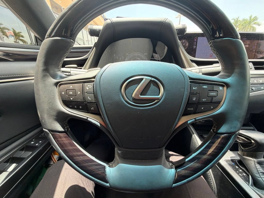 Used 2019 Lexus ES 300h w/ Premium Package FWD image 23