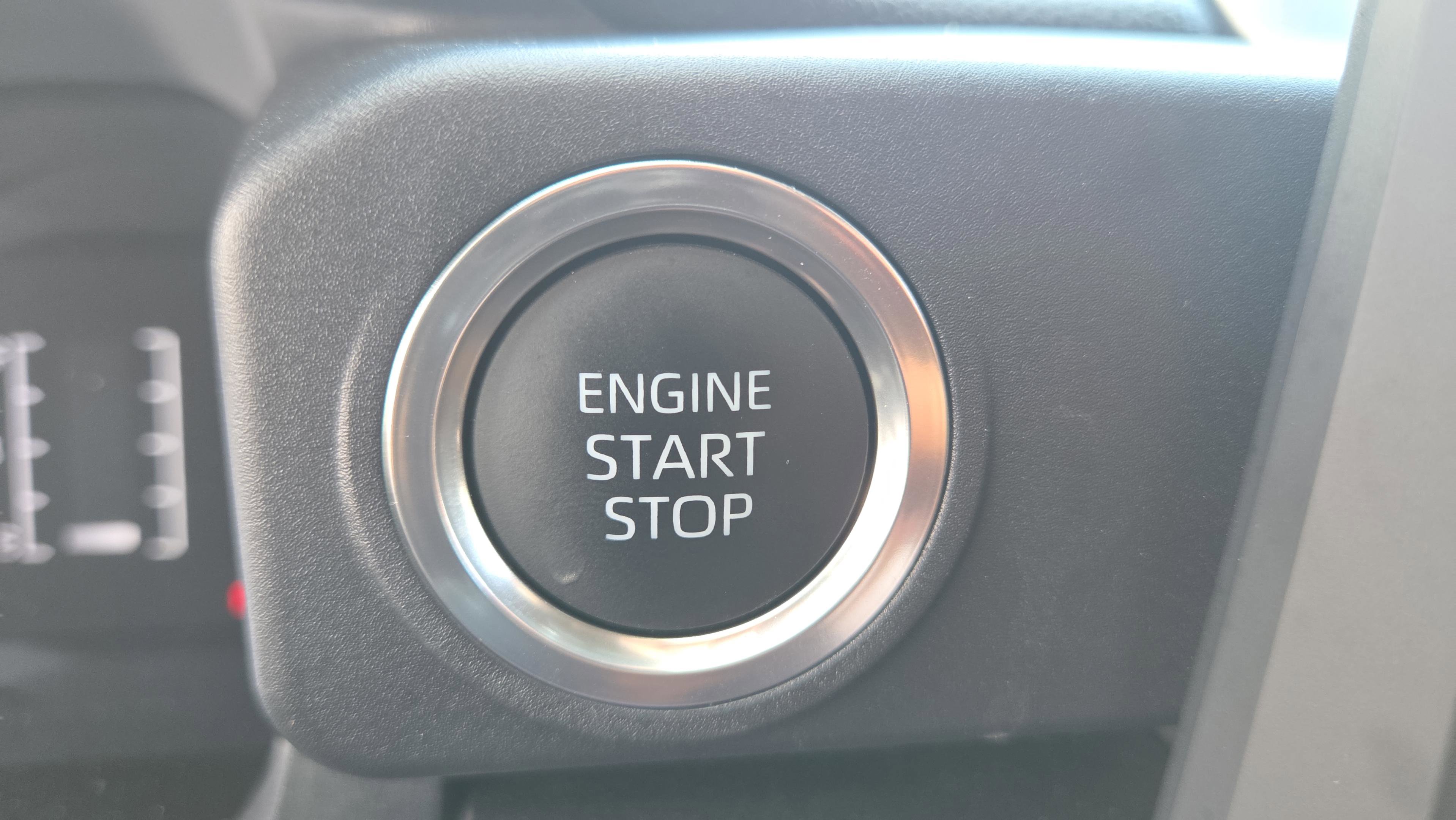 Used 2025 Toyota 4Runner SR5 image 38