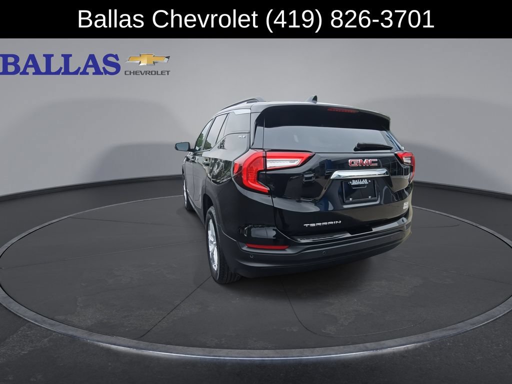 Certified 2024 GMC Terrain SLE w/ Driver Convenience Package FWD image 7