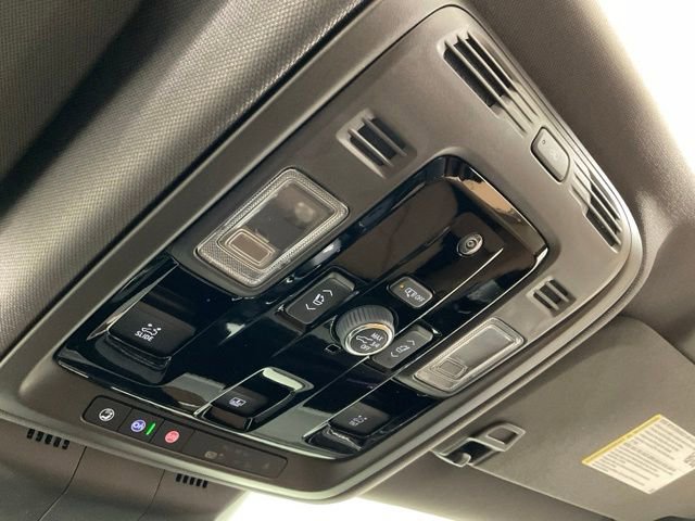 Certified 2026 Cadillac Escalade Luxury AWD/4WD image 21