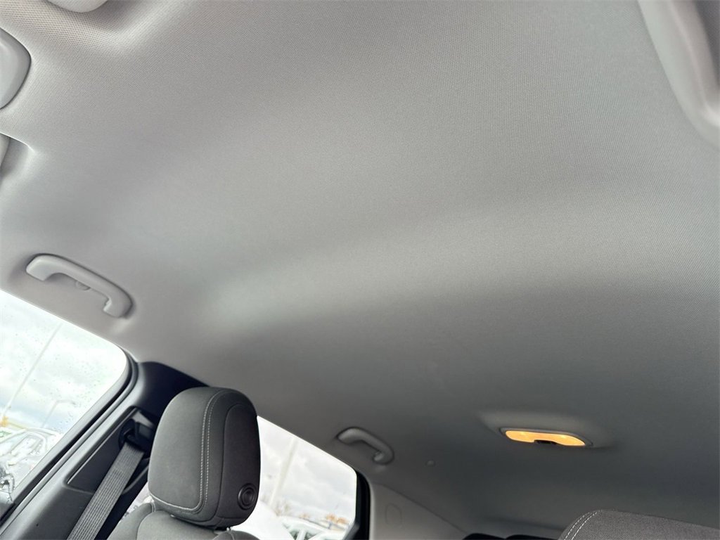 Used 2023 Chevrolet TrailBlazer LT w/ Convenience Package image 22