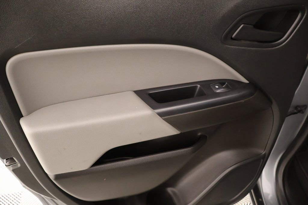 Used 2022 Chevrolet Colorado W/T image 15