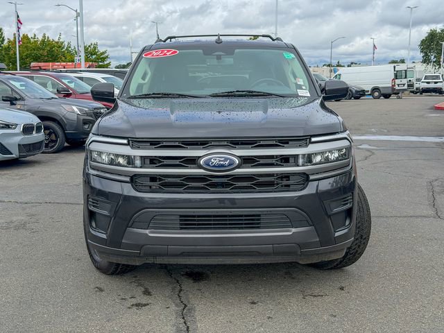 Used 2024 Ford Expedition Max XLT AWD/4WD image 3
