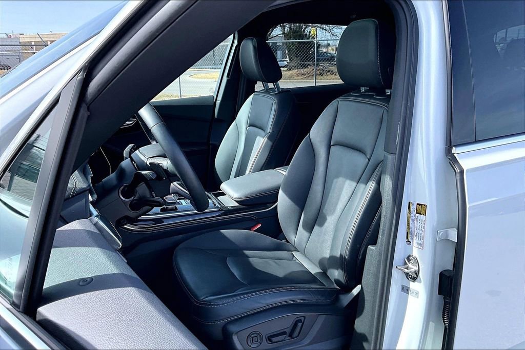 Used 2025 Audi Q7 3.0T Premium Plus image 36
