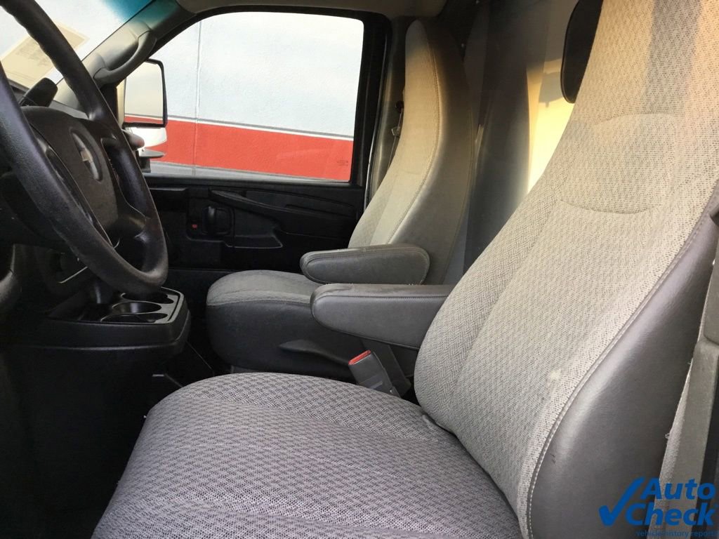 Used 2011 Chevrolet Express 3500 image 23