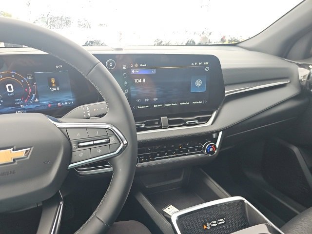 New 2026 Chevrolet Equinox LT w/ Convenience Package II image 21