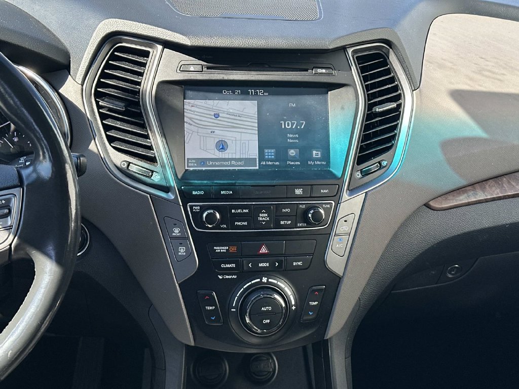 Used 2018 Hyundai Santa Fe Sport w/ 2.4L Tech Package 04 AWD/4WD image 22