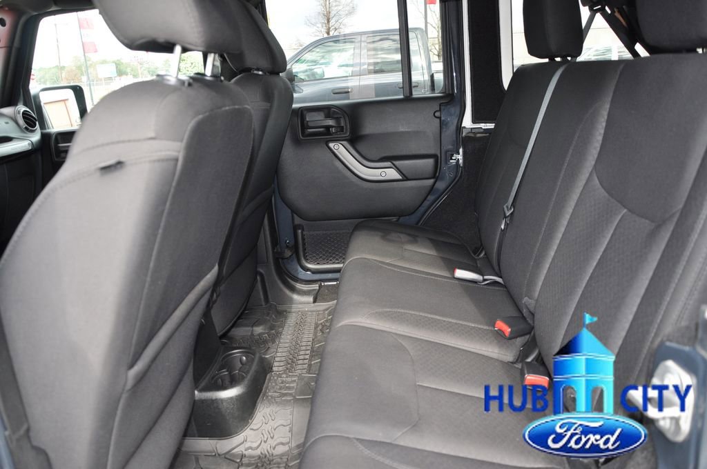 Used 2018 Jeep Wrangler Unlimited Sport S image 12