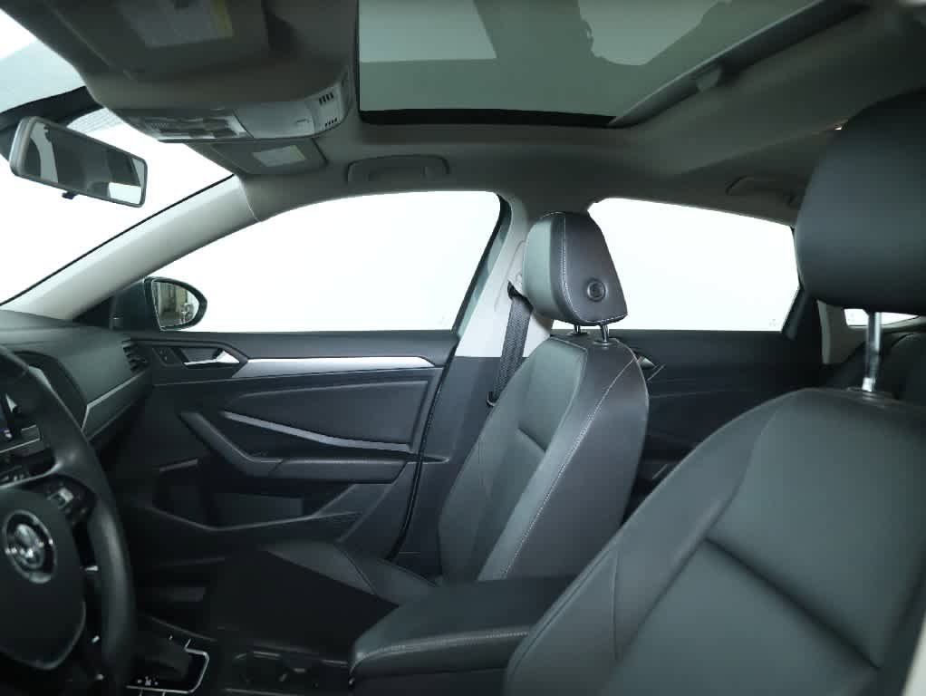 Used 2019 Volkswagen Jetta SE FWD image 19