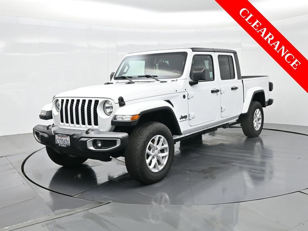 Used 2023 Jeep Gladiator Sport image 2
