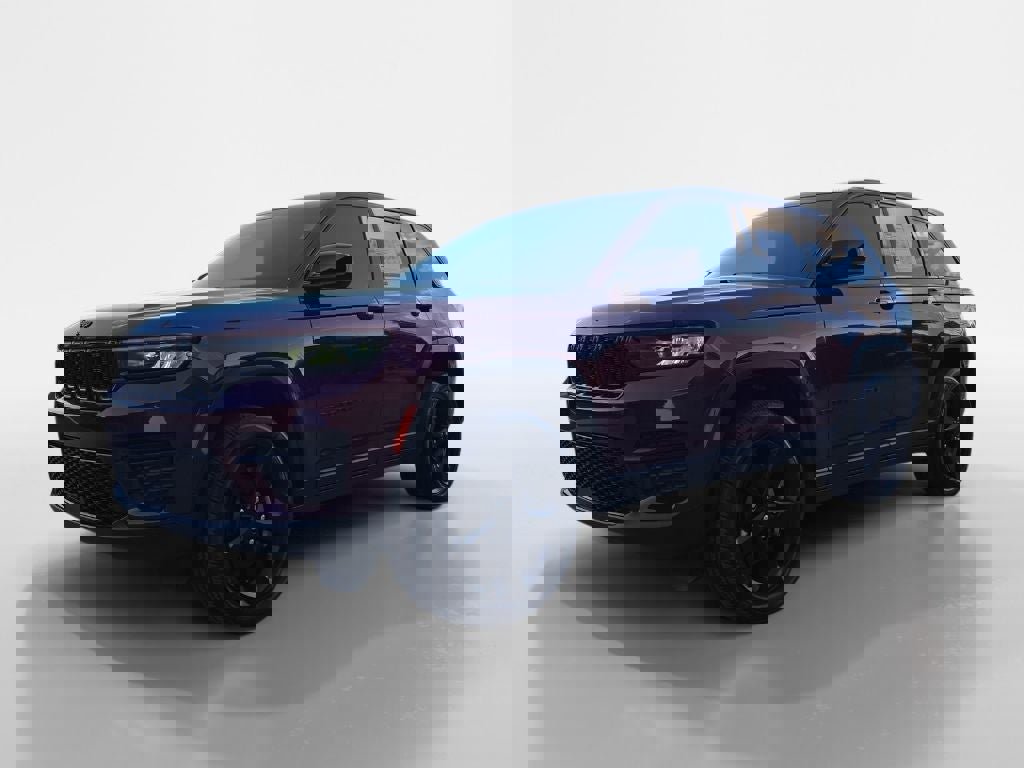 Used 2023 Jeep Grand Cherokee Altitude image 7