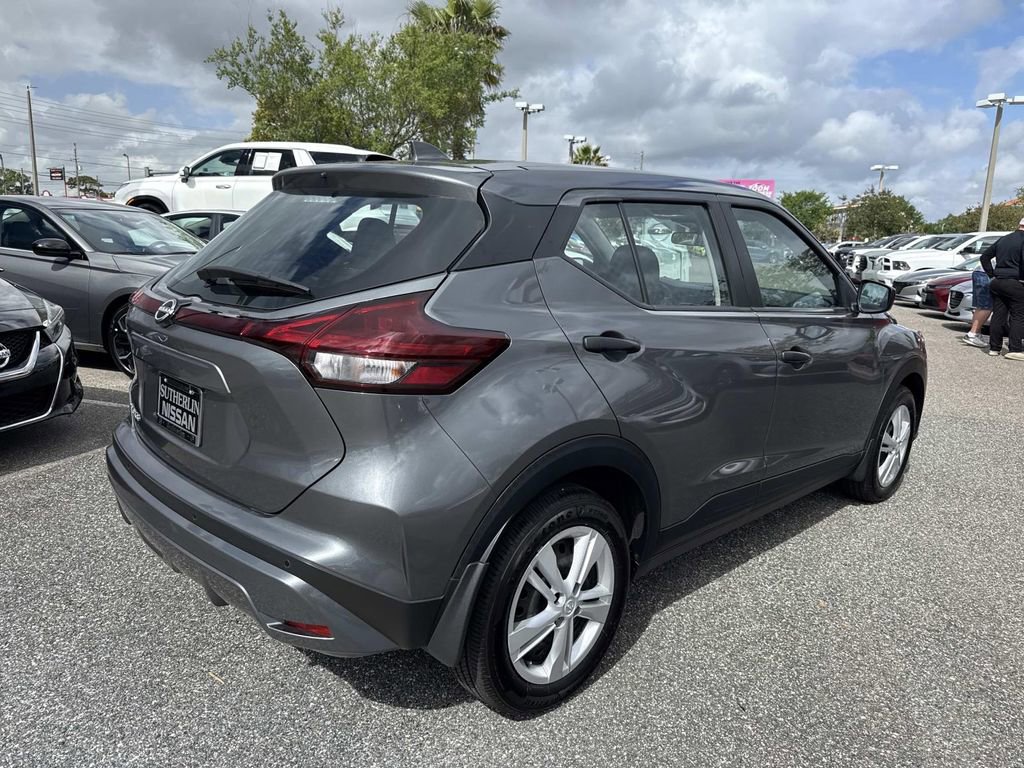 Certified 2025 Nissan Kicks Play S FWD image 4