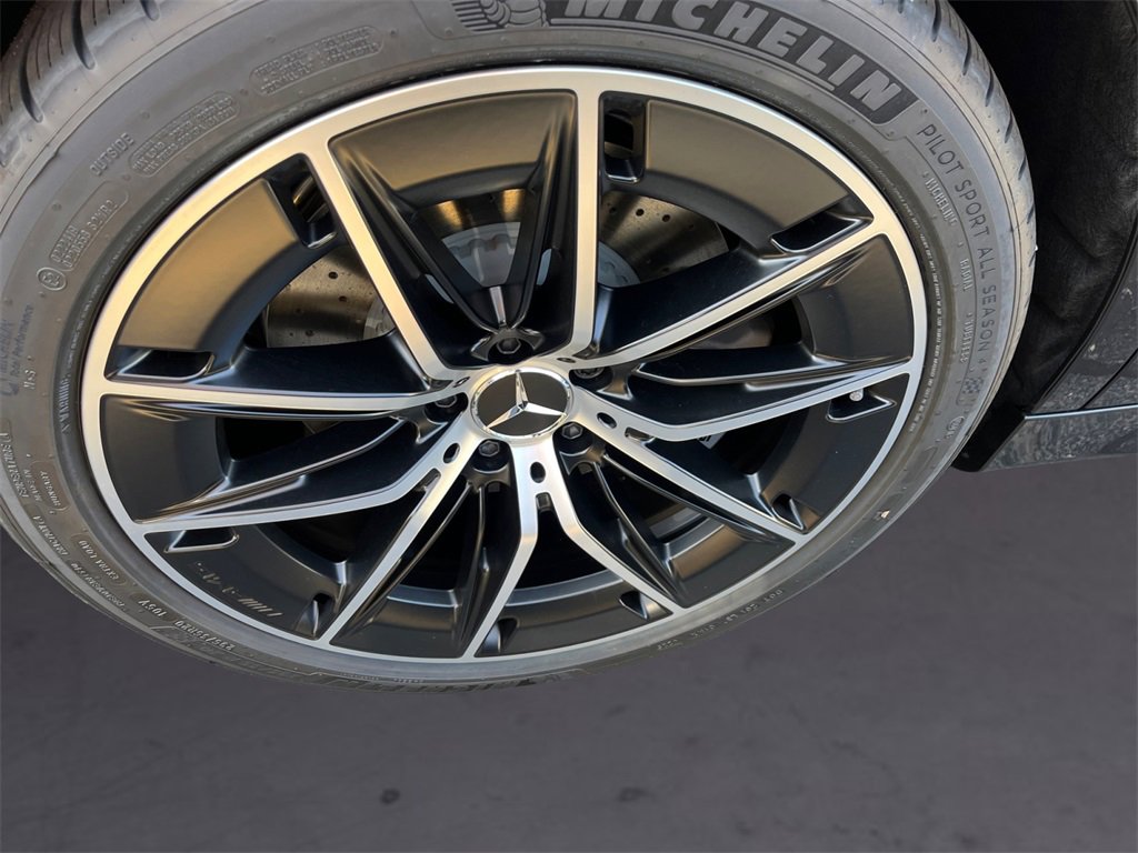 New 2026 Mercedes-Benz E 53 AMG e 4MATIC Sedan image 9