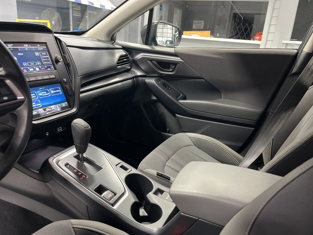 Certified 2025 Subaru Impreza 2.0i image 19