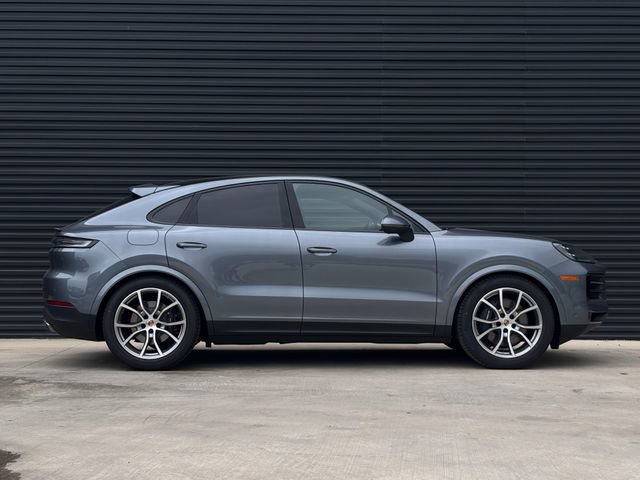 New 2026 Porsche Cayenne Coupe AWD/4WD image 8