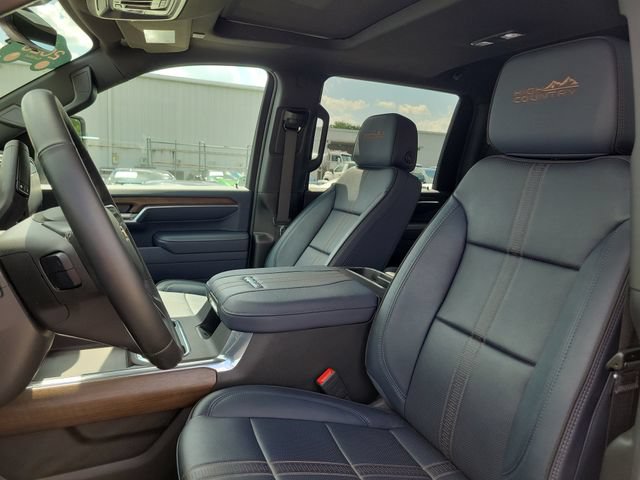 Certified 2025 Chevrolet Silverado 2500 High Country w/ Technology Package AWD/4WD image 18