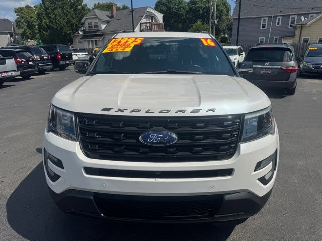 Used 2016 Ford Explorer Sport w/ Equipment Group 401A AWD/4WD image 2