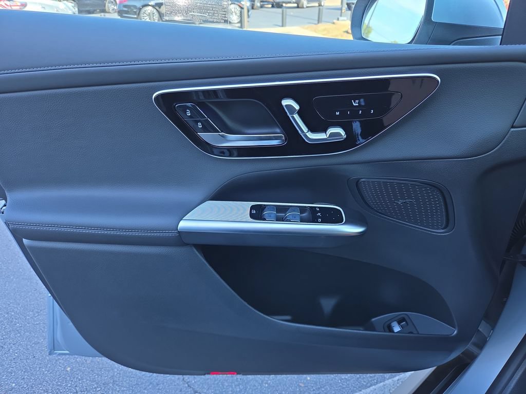 New 2026 Mercedes-Benz GLC 350e 4MATIC image 19