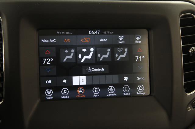 Used 2019 Jeep Compass Latitude w/ Popular Equipment Group image 11