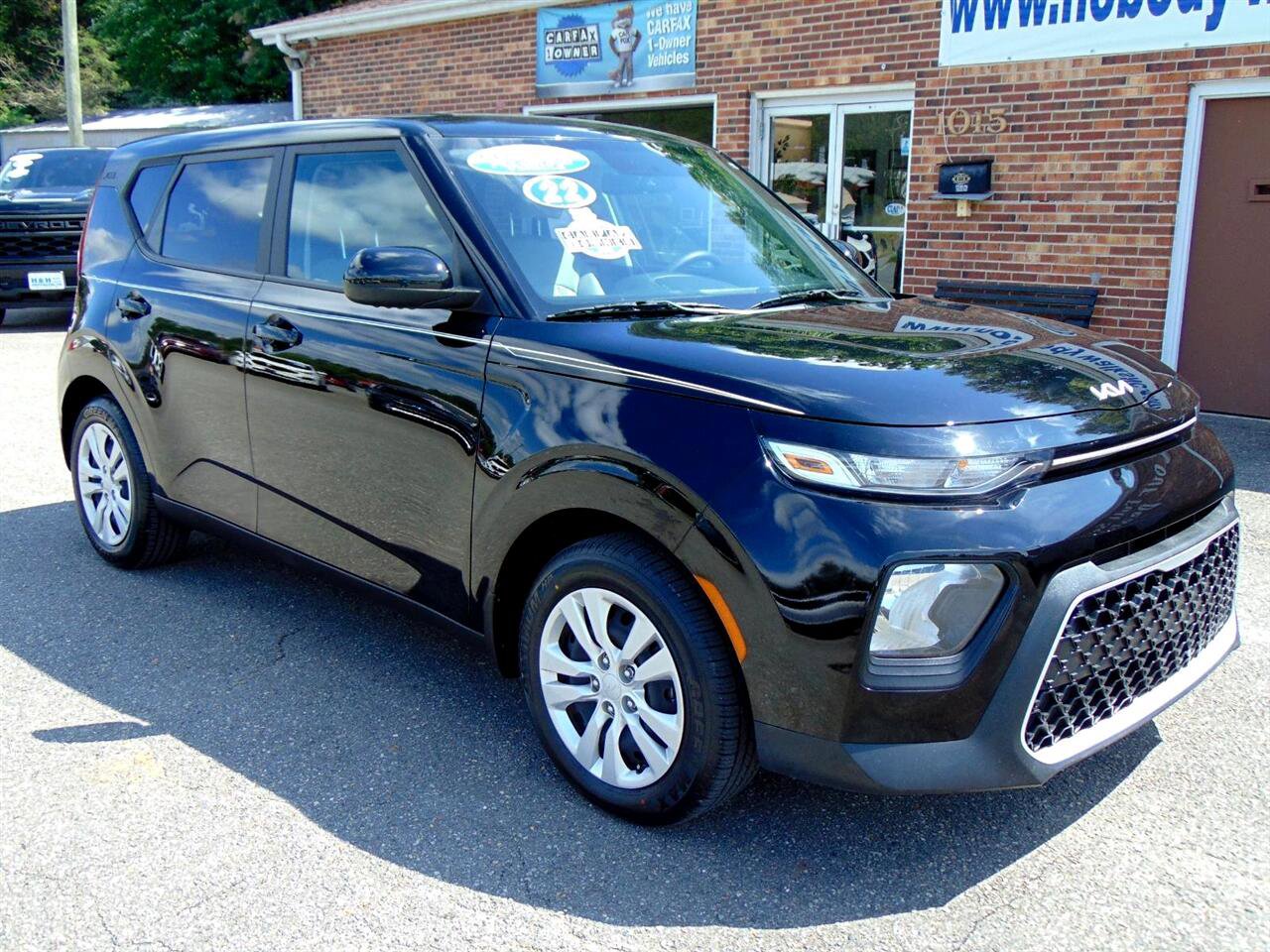 Used 2022 Kia Soul LX image 3