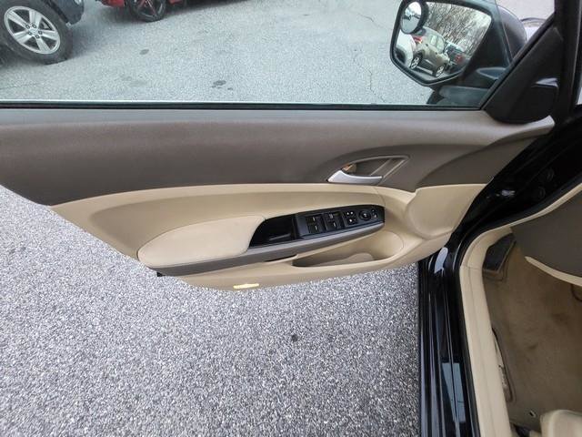 Used 2009 Honda Accord LX-P image 14