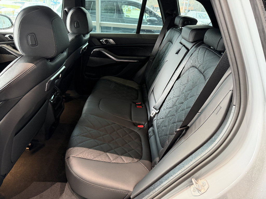 New 2026 BMW X5 xDrive40i image 13
