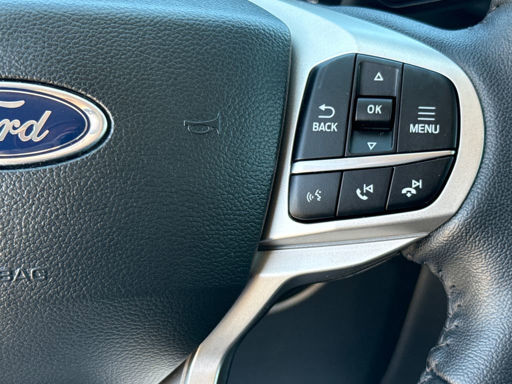 Used 2023 Ford Explorer XLT RWD image 16