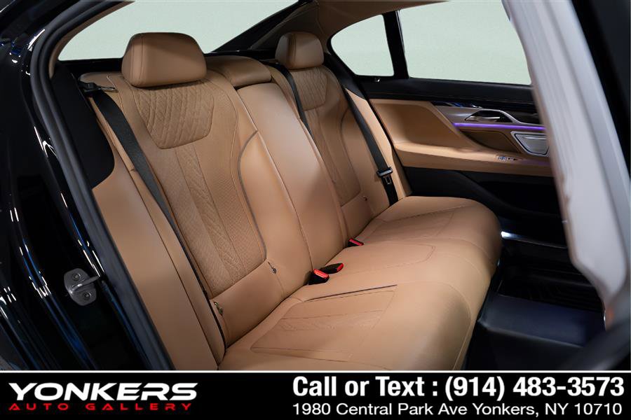 Used 2019 BMW 750i xDrive w/ Executive Package image 60