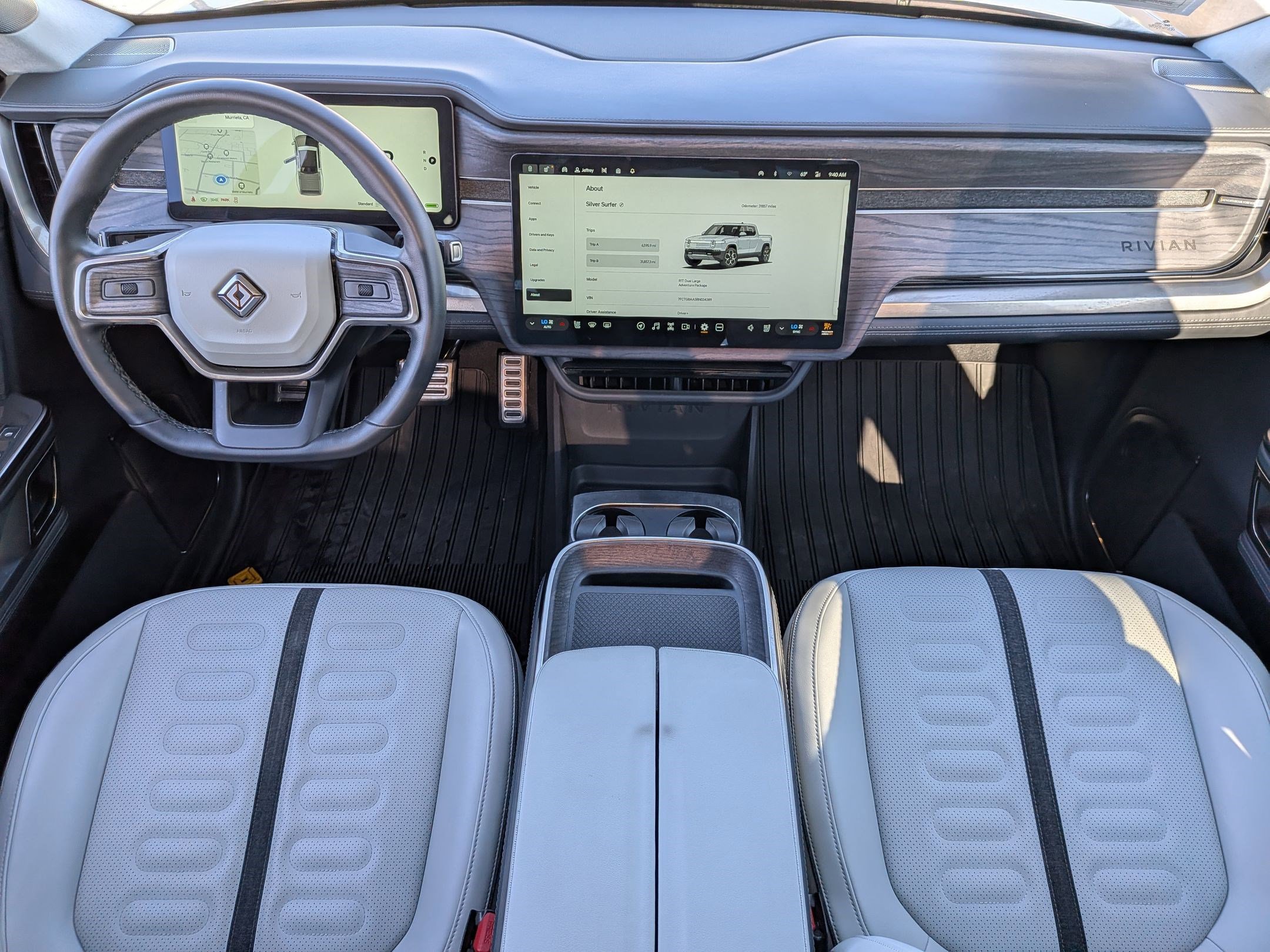 Used 2024 Rivian R1T Adventure image 28