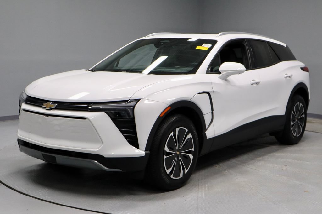 Used 2024 Chevrolet Blazer EV LT AWD/4WD image 8